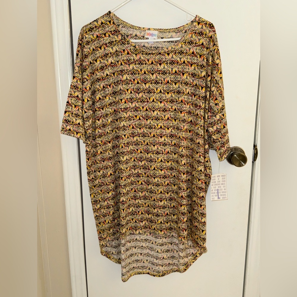 🆕 LuLaRoe Irma Shirt